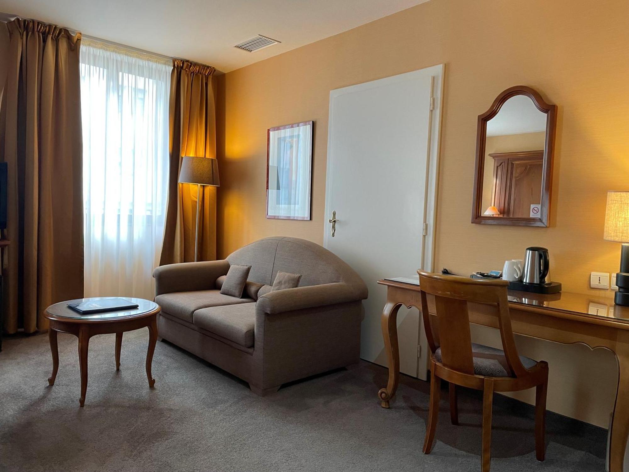 Hotel Europe サヴェルヌ エクステリア 写真