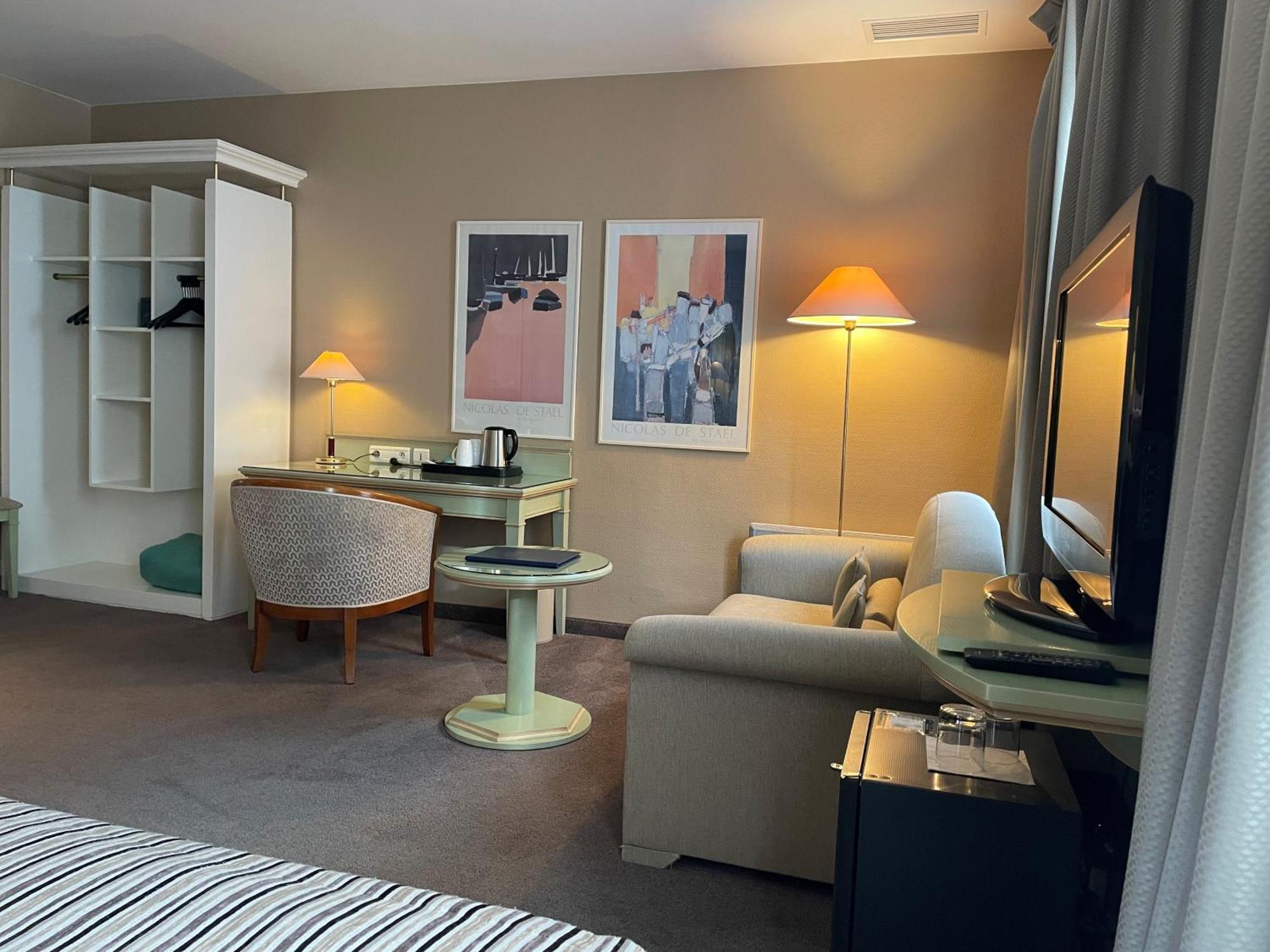 Hotel Europe サヴェルヌ エクステリア 写真