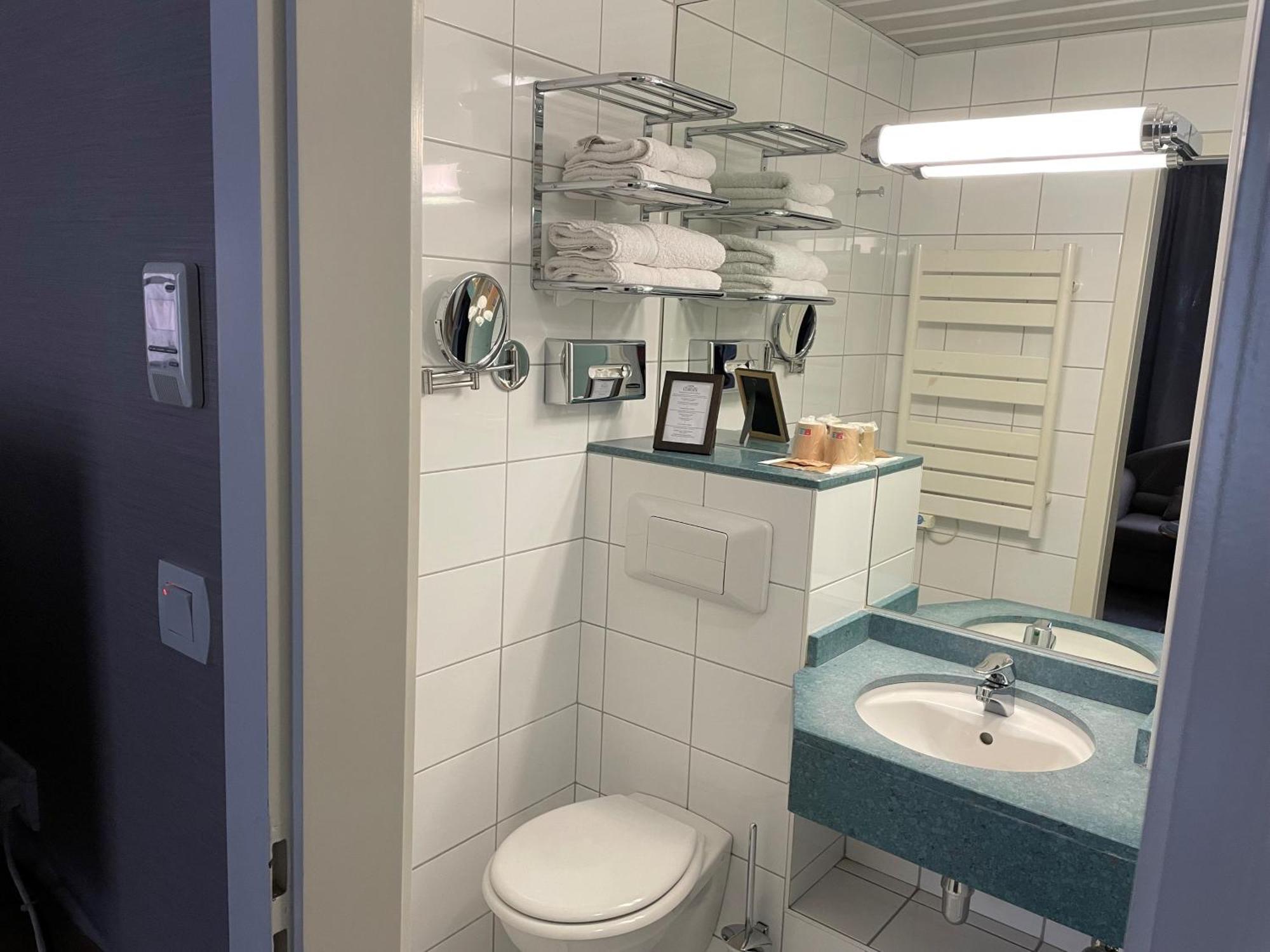 Hotel Europe サヴェルヌ 部屋 写真